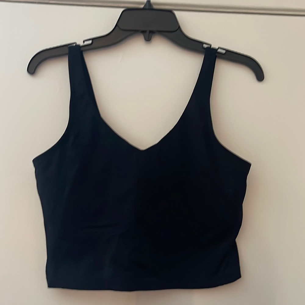 Pre-Owned Women’s Black Swimsuit Top